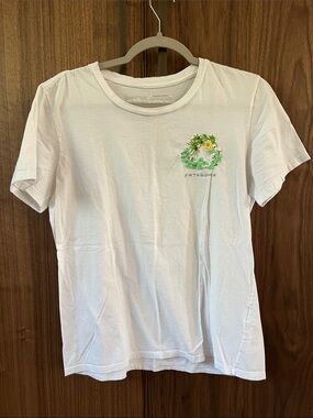Patagonia White Kids' Short-Sleeve Tee with Green and Yellow Nature Graphic